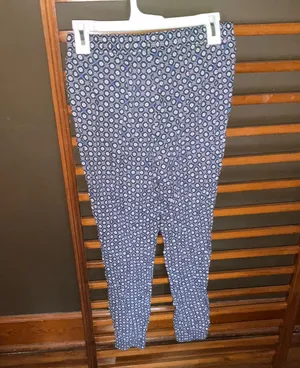 Abercrombie & Fitch Floral Joggers Sz. M thumbnail 3