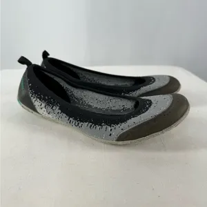 Merrill Synthetic Round Toe Flat in Grey‎ Size 6.5 thumbnail 4