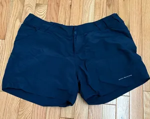 Columbia PFG Womens Omni Shade Shorts thumbnail 1