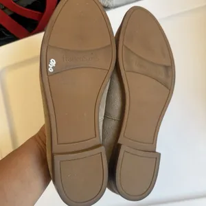 Franco Sarto Hadden Suede Taupe Loafers With Tassels Neutral Preppy Gray 7.5 thumbnail 8