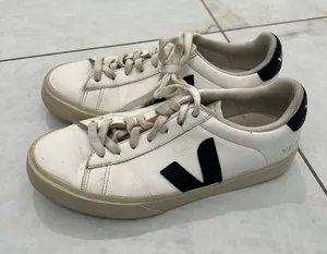 VEJA White / Black Campo Low Top Sneakers Size 9 US $175 thumbnail 1