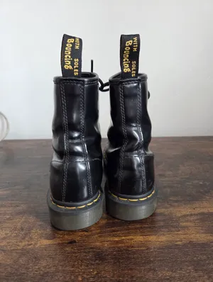 Dr. Martens 1460 W Boots Black Patent Leather 8 Eye Classic Combat Women's 7 thumbnail 4