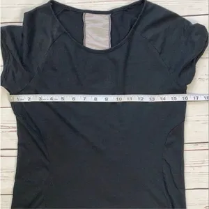 Nike Dri-Fit Short Sleeve Running Shirt Size Small thumbnail 7