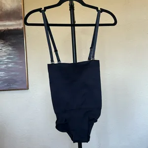 Skims core control‎ high waisted brief with straps new thumbnail 4