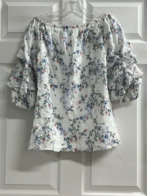 CeCe White Floral Eyelet Off Shoulder Ruffle Puff Sleeve Blouse - Medium - EUC thumbnail 2