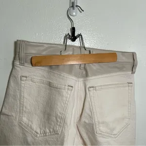 Abercrombie & Fitch Women's Size 27/4 The Dad Short High Rise White Faux Leather thumbnail 8