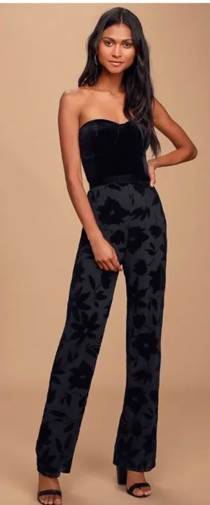 Lulus Love About It Velvet Strapless Jumpsuit Size Large‎ Black thumbnail 1