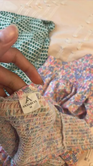 Matching maxi skirt and off the shoulder crop to thumbnail 2