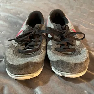 NIKE Eclipse Women's Sneakers Gray Nubuck Lace Up Lightweight Pink Trim 8.5 thumbnail 10
