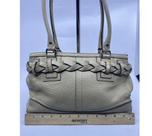 coach medium beige leather shoulder bag thumbnail 5