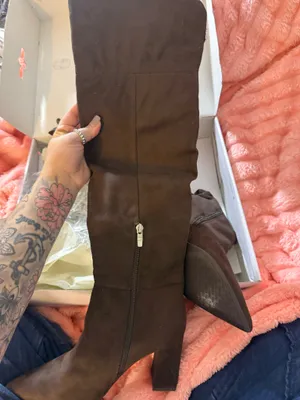 BRAND NEW Marc Fisher Garwin Blo Color: Brown Sz: 8 $160 Retail! thumbnail 1