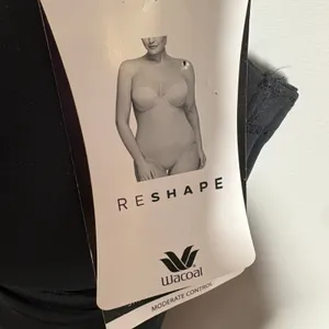 Wacoal Red Carpet Strapless Shaping Body Briefer Black 36D 801219 thumbnail 7