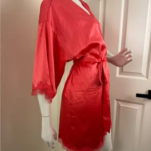 Victoria's Secret sexy satin robe Lace shoulder Red Size SX. I#164 thumbnail 7