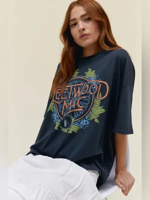 NEW Daydreamer Fleetwood Mac Flower Crest OS Tee ~ Vintage Black ~ SOLD OUT thumbnail 4