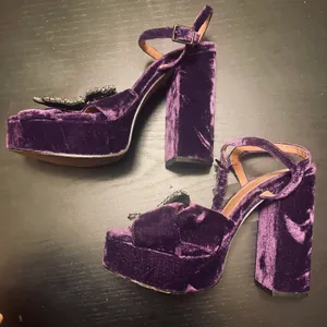 NWT Velvet Platform Sandals with Bow Detail - Women 36 (6) - Purple thumbnail 4