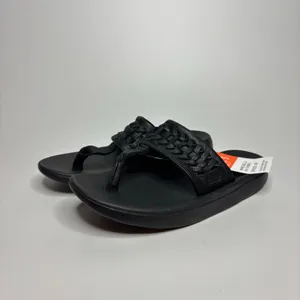 Nike Womens Bella Kai Braided Thong Flip Flop Sandals in Black thumbnail 2