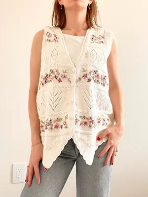 Vintage Yarnworks Cream Knit Floral Embroidered Vest thumbnail 2