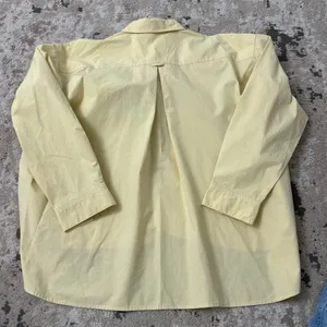 Mod Ref The Ophelia Top Size Medium in Butter Yellow | Boxy Button Down Shirt thumbnail 3