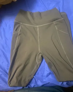 Alphalete Black leggings  with Subtle Logo thumbnail 1