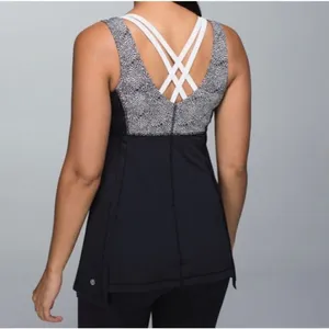 Lululemon Wrapper’s Delight black and white Athleisure top thumbnail 3