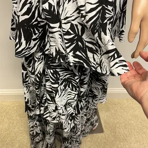 Lulus Black & White Plunging V Neck Halter Ruffled Tier Maxi Long Dress size S thumbnail 3