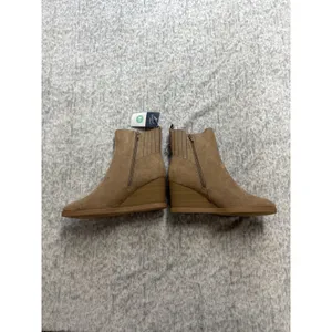 Universal Thread Womens Tan Faux Suede Wedge Ankle Boot Size 8.5 Side Zip Bootie thumbnail 2