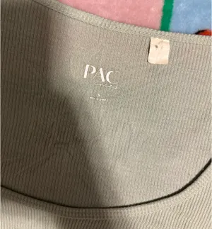 PacSun Long Sleeve Crop Top thumbnail 3