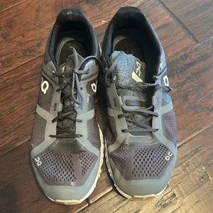 On Cloud Running Cloudflow Sneakers Size 9 Pink thumbnail 6