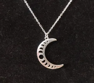 Crescent Moon Necklace thumbnail 3