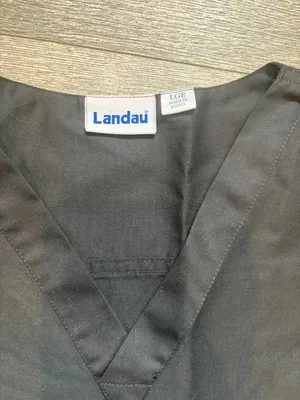 Unisex Landau Essentials V-Neck Large Scrubs Top Shirt Short Sleeves thumbnail 4