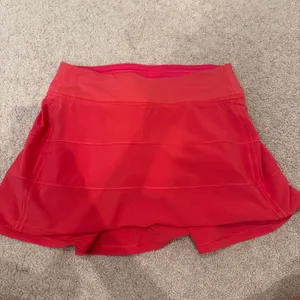 Hot pink lulu lemon skirt thumbnail 2