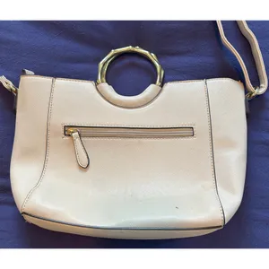 Liz Claiborne Beige Saffiano Crossbody Bag Bamboo Handle Geometric Metallic thumbnail 9