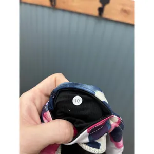 Lululemon Groove Short II‎ Black Floral Waistband Yoga Shorts Size 10 thumbnail 3
