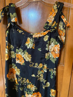 Cider Black Floral Corset Mermaid Midi Dress thumbnail 2