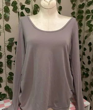 Lululemon long sleeve size 8 thumbnail 2