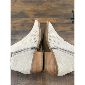 Lucky Brand Fabiana Booties Womens 8M Beige‎ Perforated Leather Ankle Boots Boho thumbnail 9