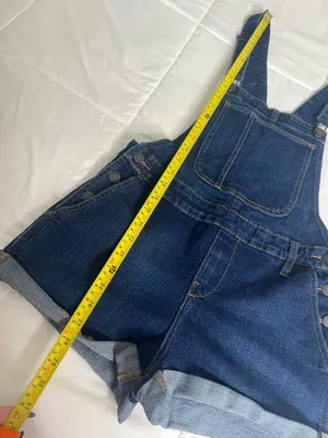 Old Navy Women’s Blue Denim Overall Shorts Dark Wash Retro Classic Trendy Size S thumbnail 3