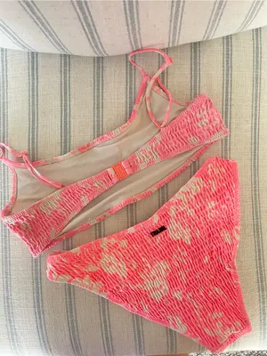 Triangl Swim Inesa Pop Floral Bikini Top Large & Bottoms Medium Matching Set thumbnail 4