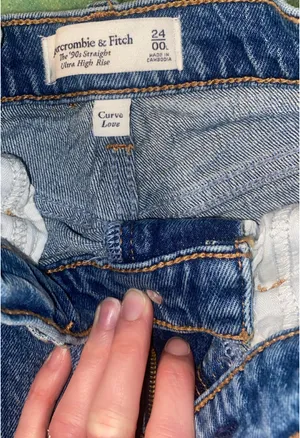Abercrombie Jeans 90s Ultra High-Rise thumbnail 3
