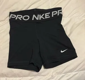Nike Pros Black thumbnail 1