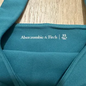 Abercrombie &‎ Fitch | Women's Teal Blue Square Neck Crop Tank Top, Size XS thumbnail 3