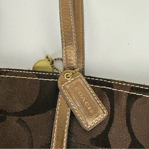 Authentic Coach Signature Jacquard Holiday Tote Chocolate Metallic Patchwork thumbnail 3