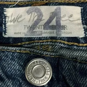 Free People We The Free Rocky‎ Mountain Straight Leg Jeans Women’s Size 24 thumbnail 7