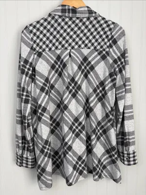 Soft Surroundings Paramour Plaid Grey Long Sleeve Tunic Button Down Top thumbnail 2