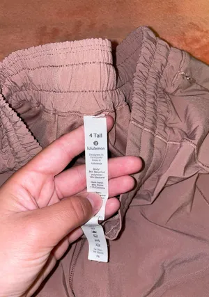 Lululemon Hotty Hot Shorts 4” thumbnail 3