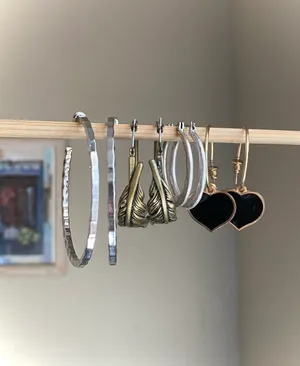 Boutique Hoop earrings set of 4🍂🖤 thumbnail 4