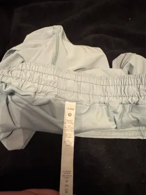 Hotty Hot Lululemon Shorts 2.5" Low-Rise thumbnail 4