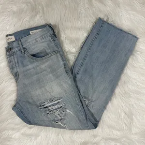 PacSun Boyfriend Jeans Light Wash Distressed‎ Ripped Raw Hem Women's Size 28 thumbnail 9