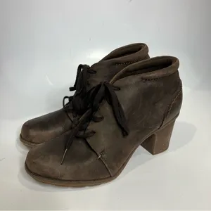 Clarks heeled booties brown leather lace up booties size 8.5‎ thumbnail 3