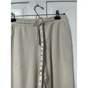 NWT Quince SuperSoft Fleece off white Joggers size S thumbnail 6